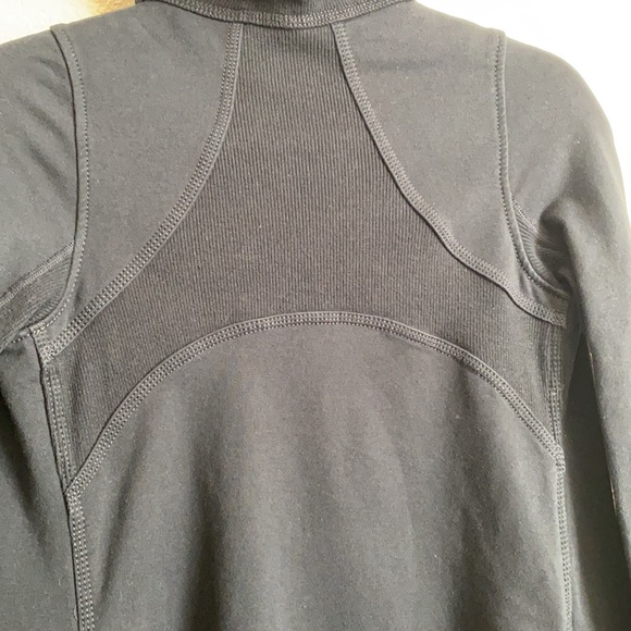 Lululemon jacket - Picture 9 of 14